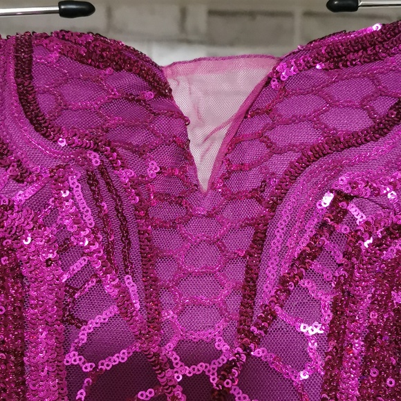 PROM sequin dress fuchsia. Ladies XS - Picture 4 of 7